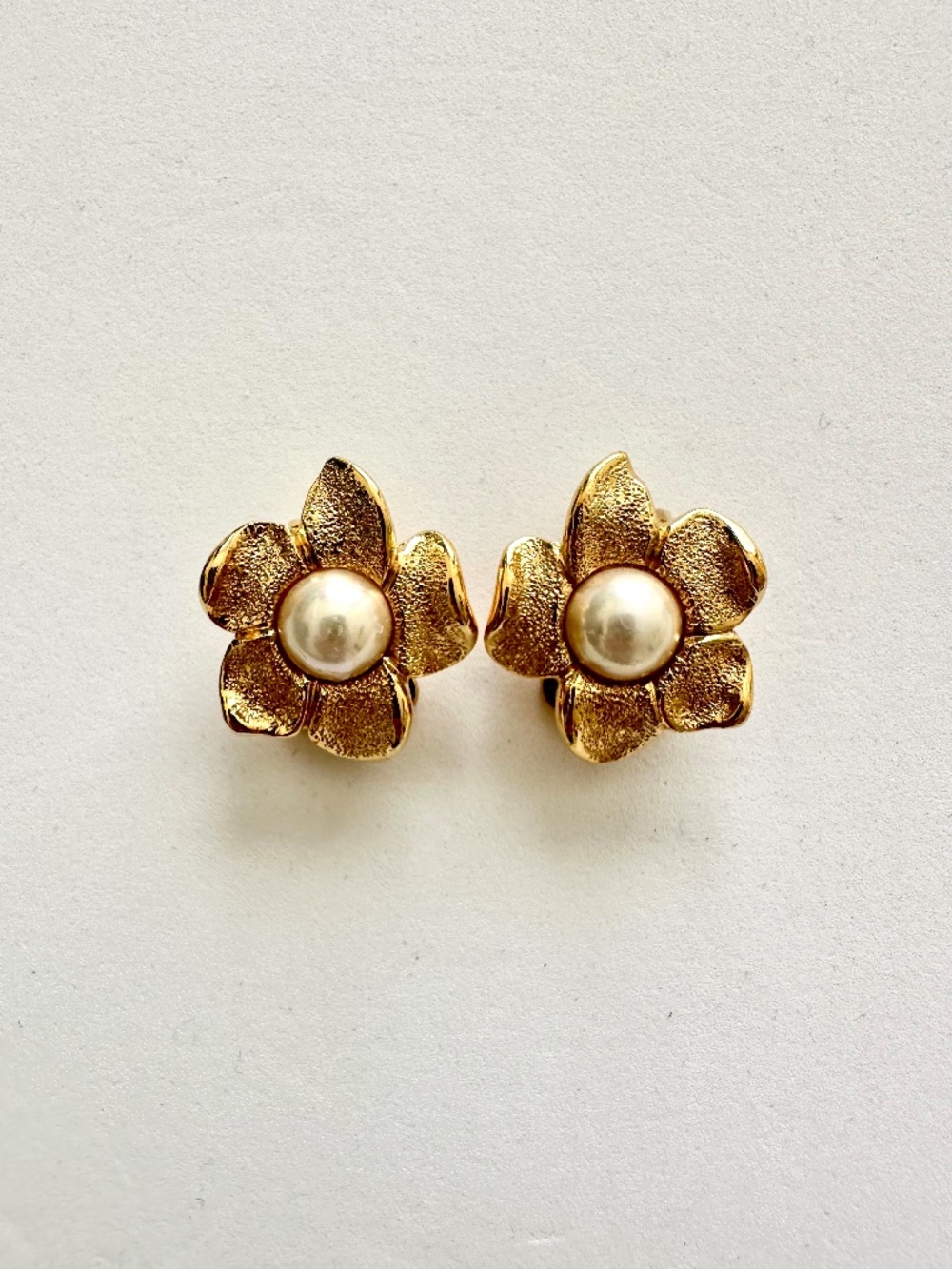Vintage Signed Vogue Bijoux Gold Tone Flower Clip-On Earrings with Faux Pearle